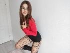 AliceCutee -  Junge, fitte, blonde Süße. Ich habe einen natürlichen, festen Körper mit frechen Ti**en