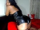 latexbootsQueen -  Queen mit Latex und glänzenden Stiefeln