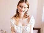 MaryShum -  Hallo Leute! Ich bin so froh, hier bei euch zu sein! Ich halte mich für ein nettes Mädchen ;)
