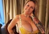ReifeChristina - Ich bin blond, geil und habe wirklich geile Brüste aber nicht nur ! Ich höre gerne zu, spiele mit und habe auch mein Spielzeug dabei :)