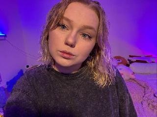 Devot, Gangbang, Natursekt, Rollenspiele, Spanking