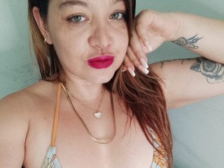 Anal-Sex, Dominant, Exhibitionismus, Intimschmuck, Oralsex, Parkplatz-Sex, Piercing, Schlucken, Sexspielzeug, Spanking